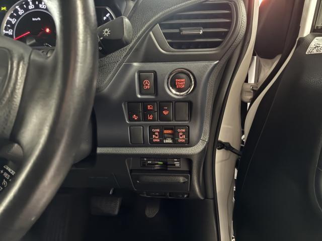 Ref:AUX-25163321 TOYOTA VOXY 2016 17 Ref:AUX-25163321 TOYOTA VOXY 2016 - Image 17