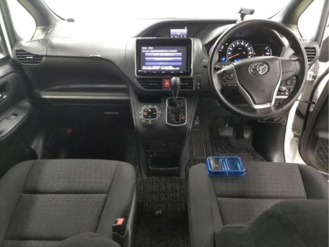Ref:AUX-25163321 TOYOTA VOXY 2016 3 Ref:AUX-25163321 TOYOTA VOXY 2016 - Image 3