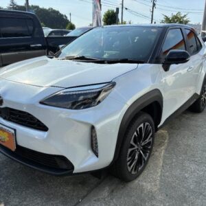 2025 Toyota Yaris Cross pearl gasoline used car Japan export