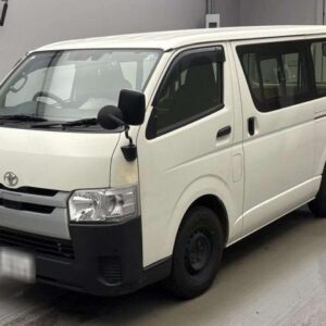 2018 Toyota Hiace Van white diesel used car Japan export