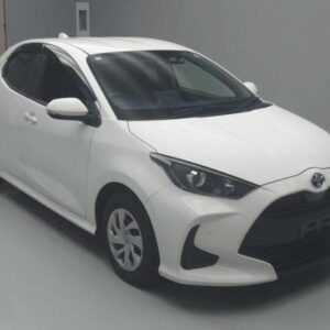 2023 Toyota Yaris white gasoline used car Japan export