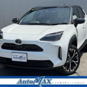 2024 Toyota Yaris Cross pearl gasoline used car Japan export
