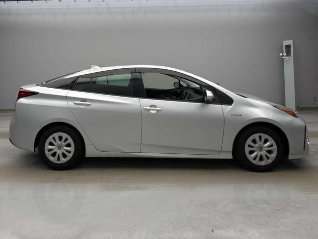 Ref:AUX-25163718 TOYOTA PRIUS 2019 4 Ref:AUX-25163718 TOYOTA PRIUS 2019 - Image 4