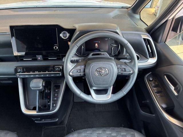 Ref:AUX-25163835 TOYOTA VOXY 2023 3 Ref:AUX-25163835 TOYOTA VOXY 2023 - Image 3