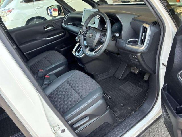 Ref:AUX-25163835 TOYOTA VOXY 2023 6 Ref:AUX-25163835 TOYOTA VOXY 2023 - Image 6