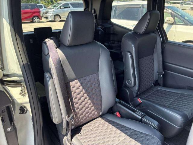Ref:AUX-25163835 TOYOTA VOXY 2023 7 Ref:AUX-25163835 TOYOTA VOXY 2023 - Image 7