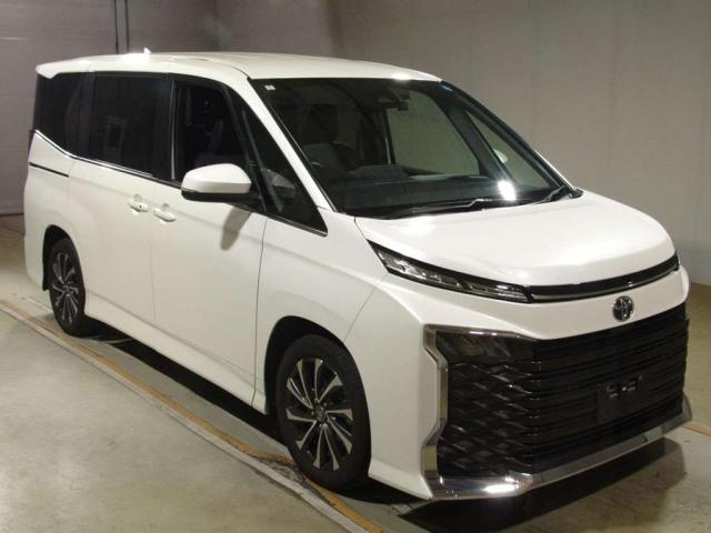 Ref:AUX-25163835 TOYOTA VOXY 2023 1 2023 Toyota Voxy pearl gasoline used car Japan export