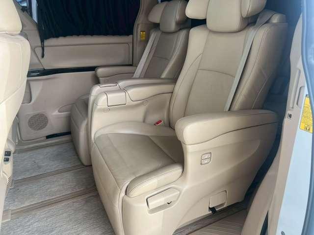 Ref:AUX-25177962 TOYOTA VELLFIRE HYBRID 2013 9 Ref:AUX-25177962 TOYOTA VELLFIRE HYBRID 2013 - Image 9