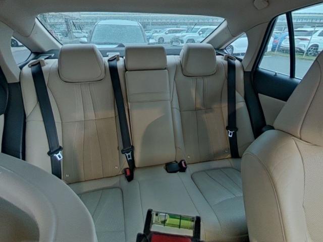 Ref:AUX-25178796 TOYOTA CROWN HYBRID 2018 4 Ref:AUX-25178796 TOYOTA CROWN HYBRID 2018 - Image 4