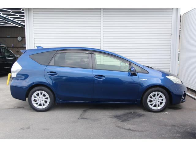 Ref:AUX-25179708 TOYOTA PRIUS ALPHA 2012 4 Ref:AUX-25179708 TOYOTA PRIUS ALPHA 2012 - Image 4