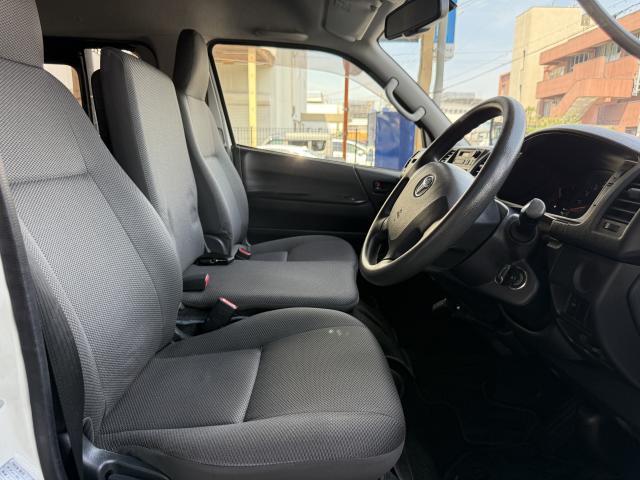 Ref:AUX-25184656 TOYOTA HIACE VAN 2017 2 Ref:AUX-25184656 TOYOTA HIACE VAN 2017 - Image 2