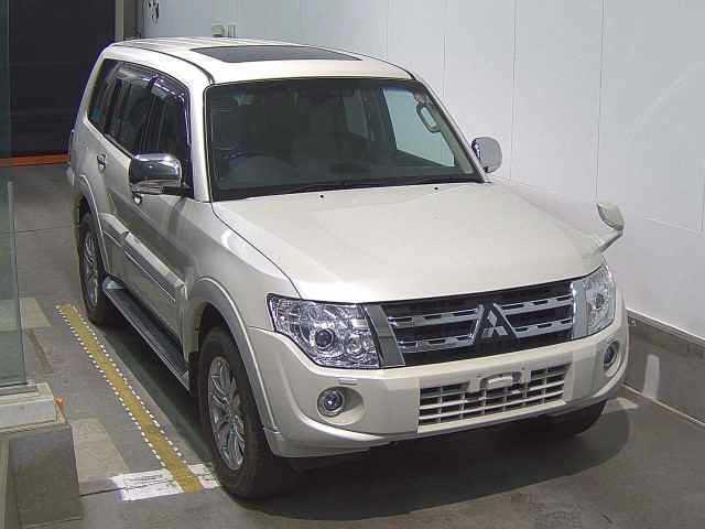 Ref:AUX-25195022 MITSUBISHI PAJERO 2012 1 2012 Mitsubishi Pajero pearl diesel used car Japan export
