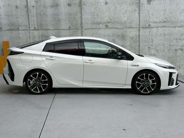 Ref:AUX-25197414 TOYOTA PRIUS PHV 2019 2 Ref:AUX-25197414 TOYOTA PRIUS PHV 2019 - Image 2