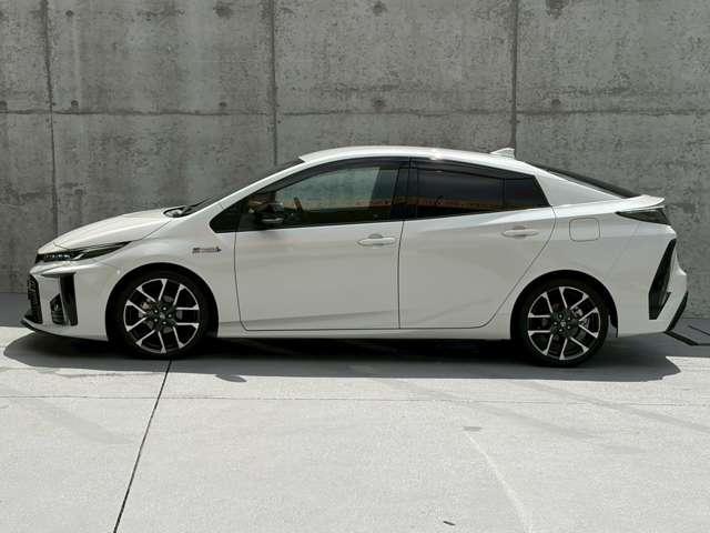 Ref:AUX-25197414 TOYOTA PRIUS PHV 2019 3 Ref:AUX-25197414 TOYOTA PRIUS PHV 2019 - Image 3