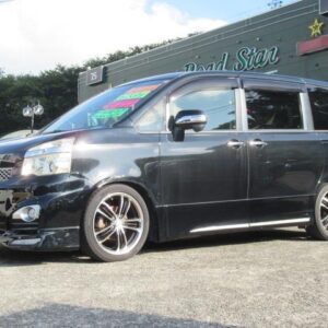 2013 Toyota Voxy black gasoline used car Japan export
