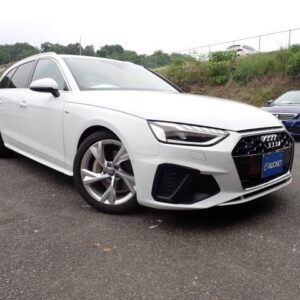 2021 Audi A4 Avant white diesel used car Japan export