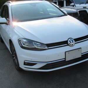 2019 Volkswagen Golf Variant white gasoline used car Japan export