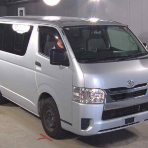 2021 Toyota Hiace Van silver diesel used car Japan export