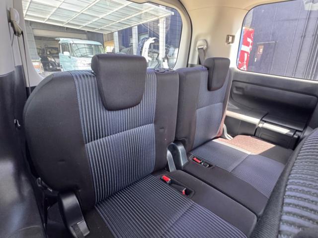Ref:AUX-25205149 TOYOTA VOXY 2016 5 Ref:AUX-25205149 TOYOTA VOXY 2016 - Image 5