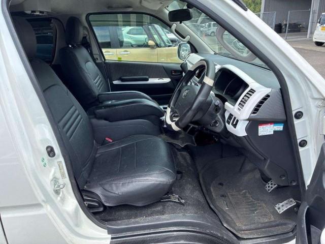 Ref:AUX-25205170 TOYOTA REGIUS ACE VAN 2010 4 Ref:AUX-25205170 TOYOTA REGIUS ACE VAN 2010 - Image 4