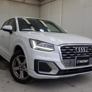 2017 Audi Q2 pearl gasoline used car Japan export