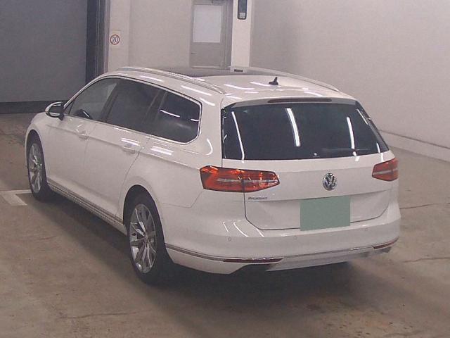 Ref:AUX-25220745 VOLKSWAGEN PASSAT VARIANT 2018 2 Ref:AUX-25220745 VOLKSWAGEN PASSAT VARIANT 2018 - Image 2
