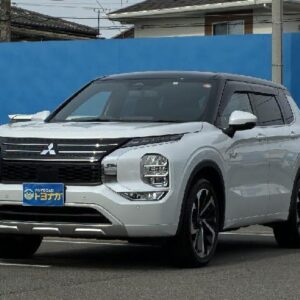 2023 Mitsubishi Outlander white gasoline used car Japan export