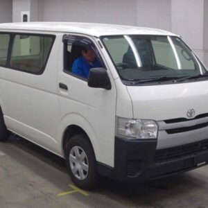 2017 Toyota Hiace Van white diesel used car Japan export
