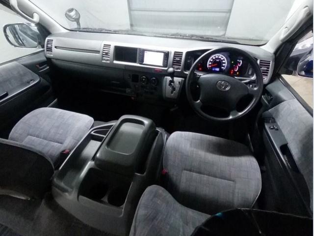 Ref:AUX-25226033 TOYOTA HIACE WAGON 2005 4 Ref:AUX-25226033 TOYOTA HIACE WAGON 2005 - Image 4