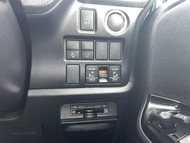 Ref:AUX-25226101 TOYOTA VOXY 2020 16 Ref:AUX-25226101 TOYOTA VOXY 2020 - Image 16
