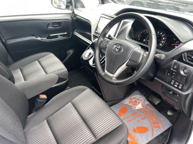 Ref:AUX-25226101 TOYOTA VOXY 2020 5 Ref:AUX-25226101 TOYOTA VOXY 2020 - Image 5