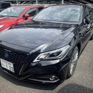 2020 Toyota Crown Hybrid black gasoline used car Japan export