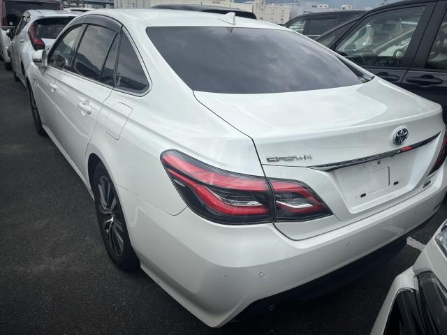Ref:AUX-25226122 TOYOTA CROWN HYBRID 2019 4 Ref:AUX-25226122 TOYOTA CROWN HYBRID 2019 - Image 4