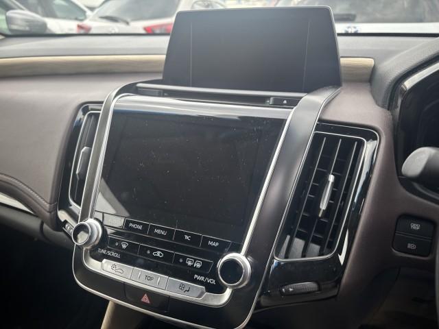 Ref:AUX-25226122 TOYOTA CROWN HYBRID 2019 9 Ref:AUX-25226122 TOYOTA CROWN HYBRID 2019 - Image 9