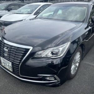 2016 Toyota Crown Hybrid black gasoline used car Japan export