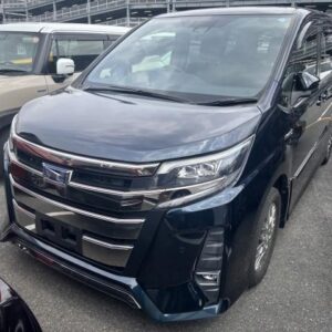 2018 Toyota Noah black gasoline used car Japan export