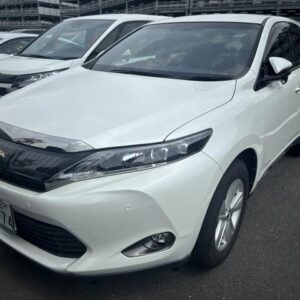 2017 Toyota Harrier pearl gasoline used car Japan export
