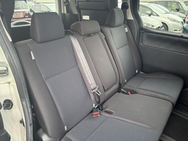 Ref:AUX-25226360 TOYOTA VOXY 2017 5 Ref:AUX-25226360 TOYOTA VOXY 2017 - Image 5