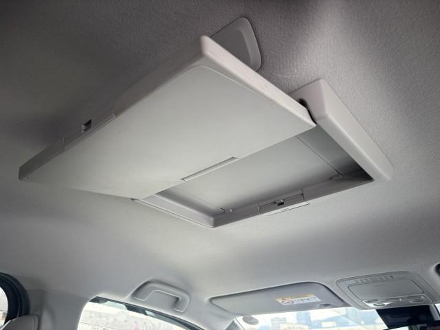 Ref:AUX-25226360 TOYOTA VOXY 2017 10 Ref:AUX-25226360 TOYOTA VOXY 2017 - Image 10