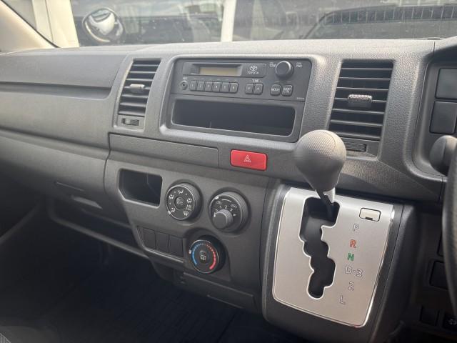 Ref:AUX-25226405 TOYOTA HIACE VAN 2016 11 Ref:AUX-25226405 TOYOTA HIACE VAN 2016 - Image 11