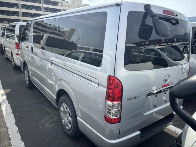 Ref:AUX-25226405 TOYOTA HIACE VAN 2016 4 Ref:AUX-25226405 TOYOTA HIACE VAN 2016 - Image 4
