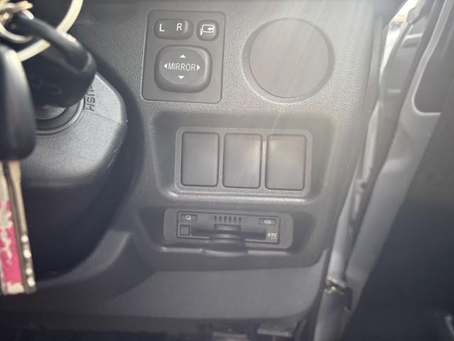Ref:AUX-25226405 TOYOTA HIACE VAN 2016 9 Ref:AUX-25226405 TOYOTA HIACE VAN 2016 - Image 9