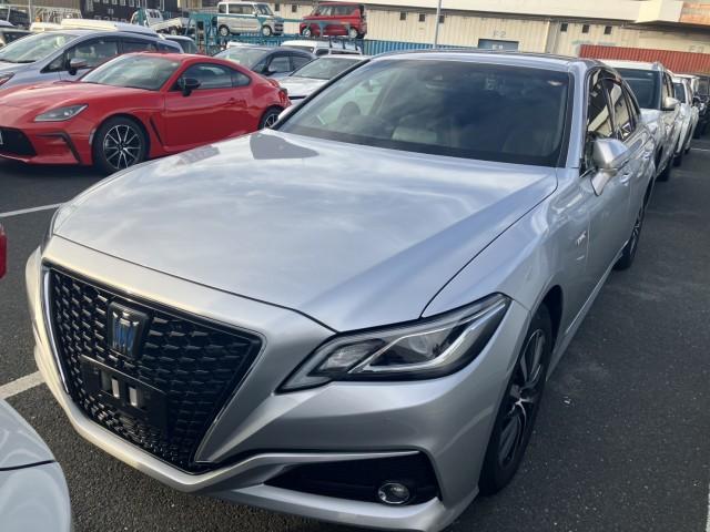 Ref:AUX-25230496 TOYOTA CROWN HYBRID 2019 1 2019 Toyota Crown Hybrid silver gasoline used car Japan export
