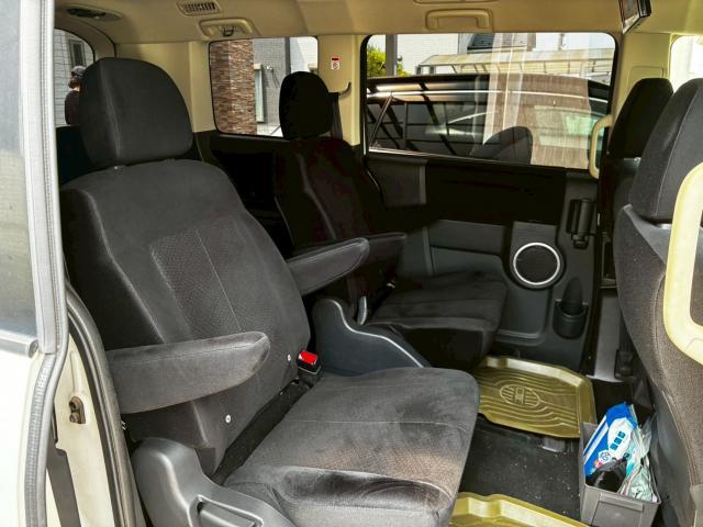 Ref:AUX-25230796 MITSUBISHI DELICA D:5 2019 7 Ref:AUX-25230796 MITSUBISHI DELICA D:5 2019 - Image 7