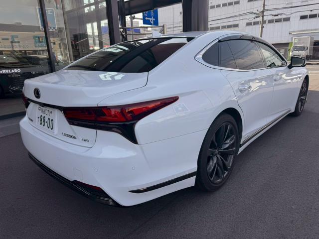 Ref:AUX-25235095 LEXUS LS 2022 3 Ref:AUX-25235095 LEXUS LS 2022 - Image 3