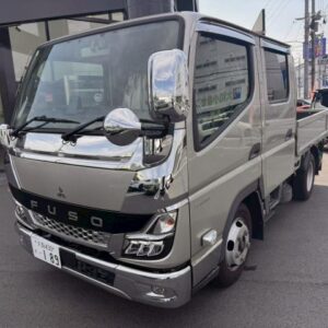 2022 Mitsubishi Fuso Canter gray diesel used car Japan export
