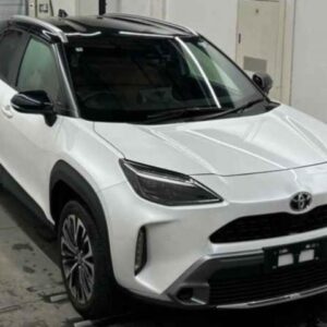 2023 Toyota Yaris Cross white gasoline used car Japan export