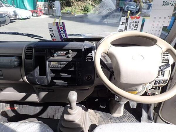 Ref:AUX-4992149 HINO DUTRO 2004 - Image 3