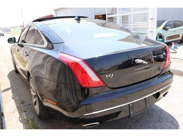 Ref:AUX-5441648 JAGUAR XJ 2017 - Image 13