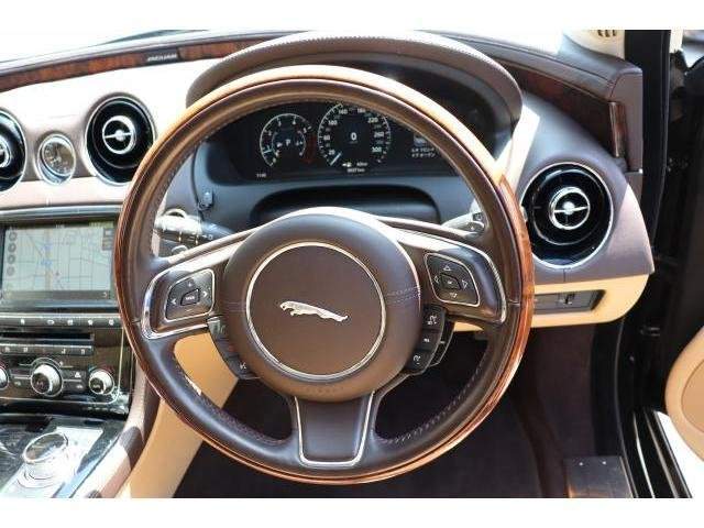 Ref:AUX-5441648 JAGUAR XJ 2017 - Image 17